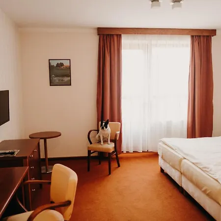Golf Hotel