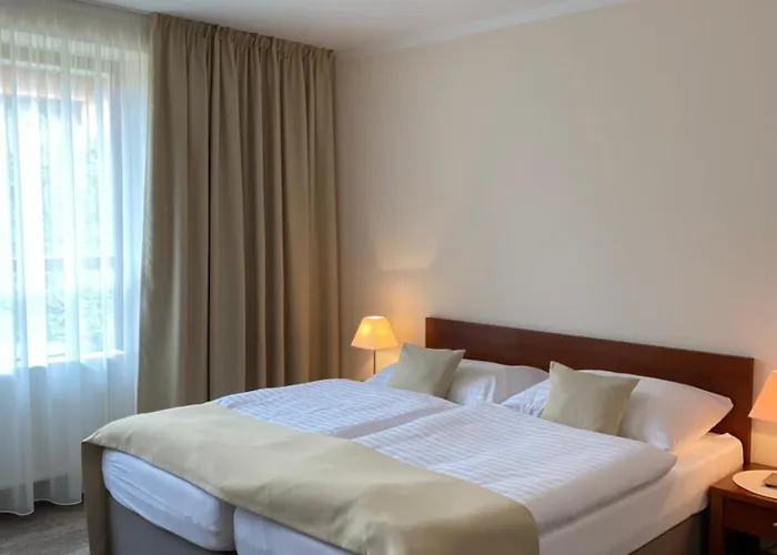 Golf Szálloda 3*
